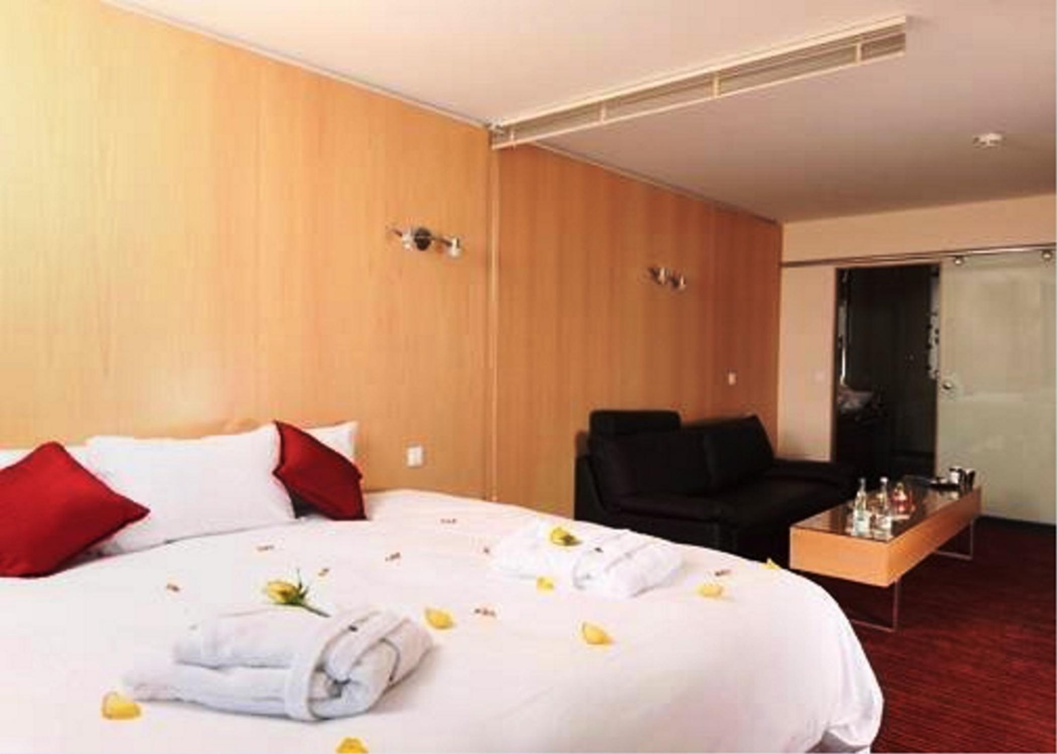 Residhome Paris Sénart Apartahotel 4*