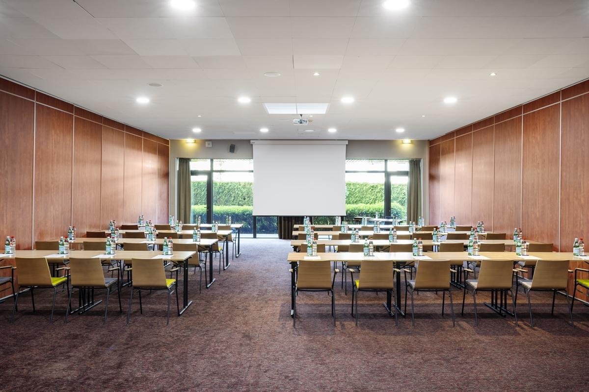 Residhome Paris Senart 4*