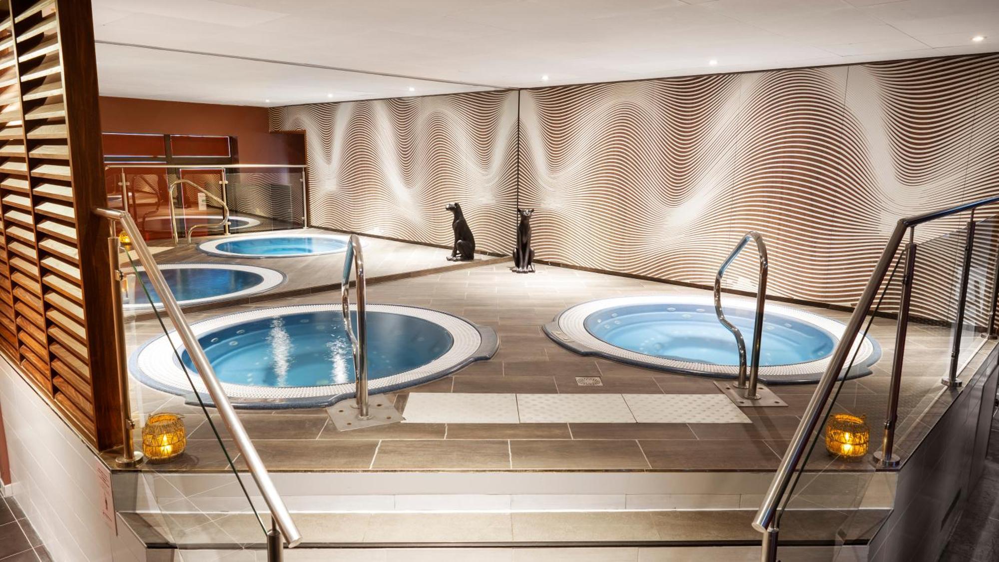 Residhome Paris Senart Apart-hotel 4*